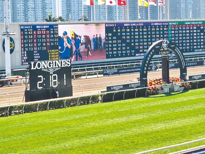 浪琴表是香港賽馬「浪琴香港國際賽事」的官方贊助商。（陶福媛攝）