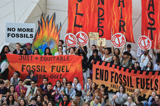 各國促COP28協議提及化石燃料 談判進入加時階段