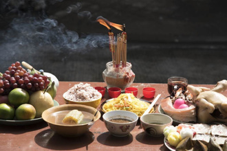 拦截戴组长》派出所地基主偏爱菜鸟 帮员警伸冤击退恶所长