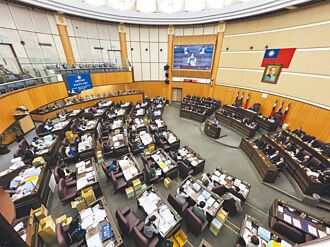 桃垃圾隨袋徵收 三黨團認倉促告吹