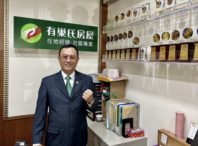 陳德盛堅持誠實服務，不但幫助屋主快速成交，也帶進更多委託機會。圖片來源：永慶房產集團
