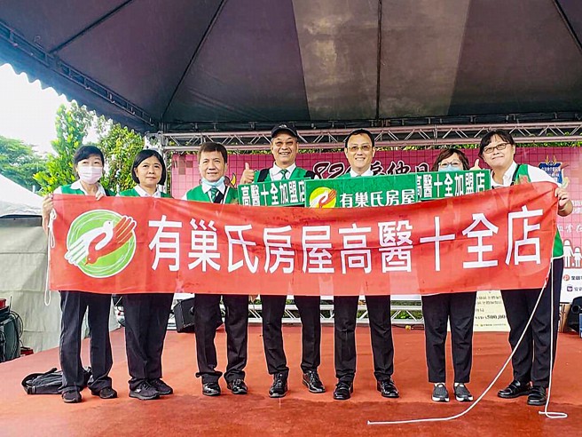 陳德盛團隊的誠實服務，贏得客戶認可指名，團隊專任委託占比達4成。圖片來源：永慶房產集團