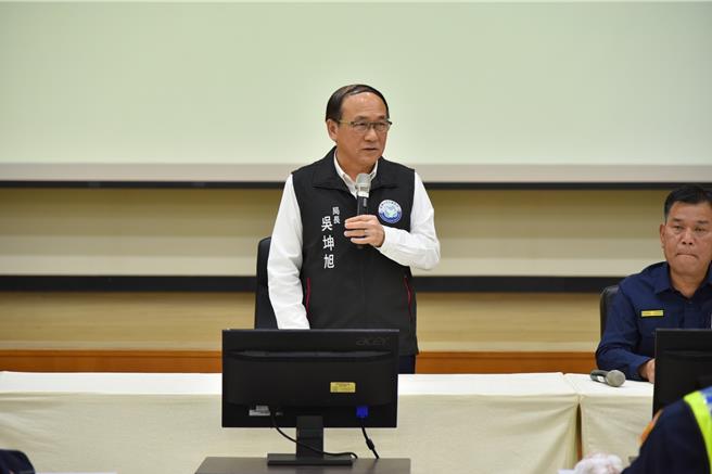 總統、副總統及立委選舉將屆，選舉前治安維護工作已緊鑼密鼓展開，淨化選前治安為當前重點工作，12日規畫執行「全國性擴大臨檢」並結合「全國同步查緝非法槍械、詐欺、掃黑及賭博專案行動」。（警方提供）