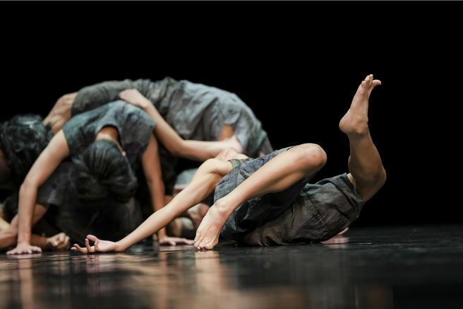 编舞家蔡慧贞作品《诞生于出口的裂缝》将在北艺大舞展中登场。（刘振祥摄，北艺大舞蹈系提供／李欣恬台北传真）