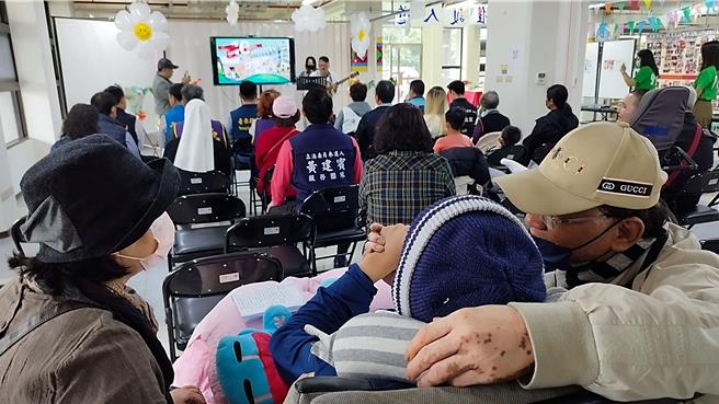 創世基金會受疫情及農產品義賣銷量不佳影響，資金缺口約800萬元，盼各界愛心襄助。（蕭嘉蕙攝）