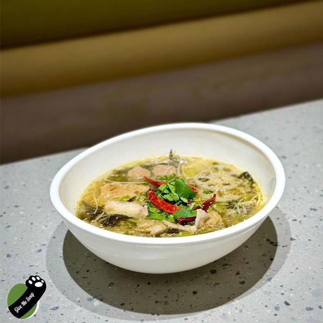 汤汤酸菜鱼制所开幕，以酸菜鱼为主角抢市。（摘自汤汤酸菜鱼制所脸书）