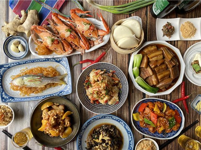 「台味美食节」自助晚餐，可品尝到许多经典台式好味道，成人平日每客1080元1成，「享福卡」会员可享分级优惠。(福容花莲店提供)