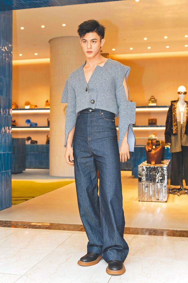 男星邱以太近期成時尚新寵，他對造型非常有自己的想法。（吳松翰攝）
