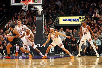 NBA》太陽三巨頭首度合體成功 卻在自家主場爆冷輸籃網