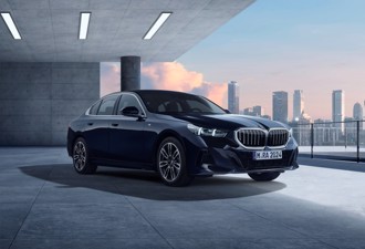 售價 296 萬、全套 M Sport 套件加持，全新世代BMW 520i M Sport 正式發售！