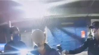 4旬兄弟爭寵「雨傘、菜刀」全出籠 母親苦勸無果嚇壞鄰居急報警