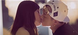 男歌手「床上激戰」畫面曝光 激情四射悔喊：爽一時痛一生