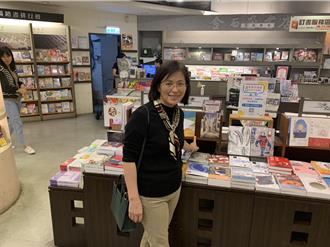 彰化教師作家藹萍出新書 盼從「小西巷」探索彰化之美