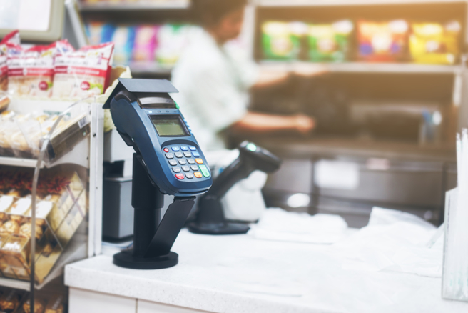 去日本旅游要注意，作家曝「买一送一」的陷阱，引起网友讨论。（图／shutterstock）