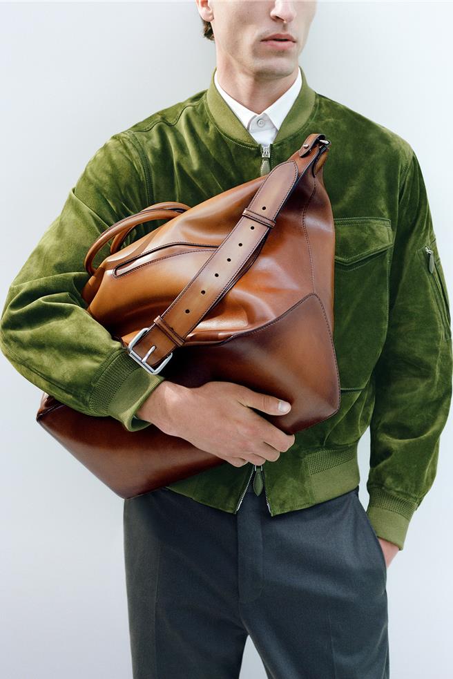 Berluti在奢華故事中，以材質的多元素講述這一篇章的故事。（Berluti提供／黃唯淯台北傳真）