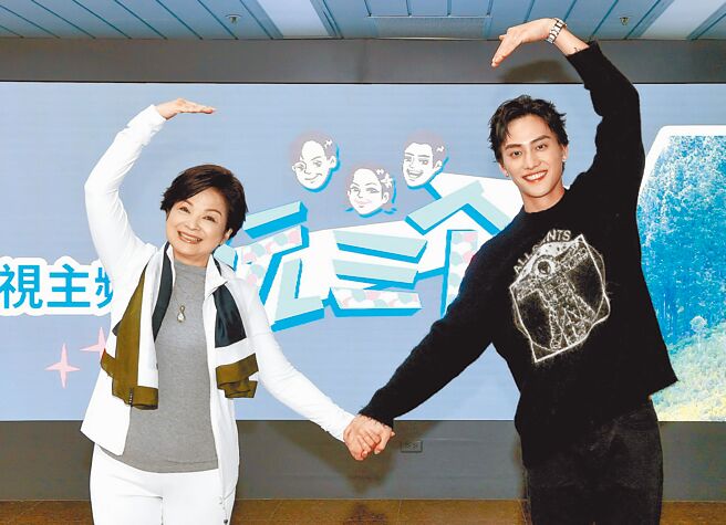 楊貴媚（左）、范少勳13日出席《阮三个》餐敘，分享當時拍攝的有趣回憶。（華視提供）