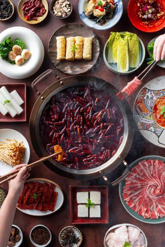 重慶火鍋「緋花」12／22進駐台中老虎城   祭出連10天超狂開幕慶