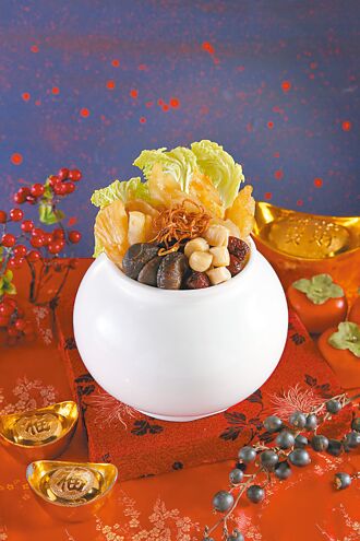 亞緻餐飲外帶年菜 星級美饌覆熱秒上桌