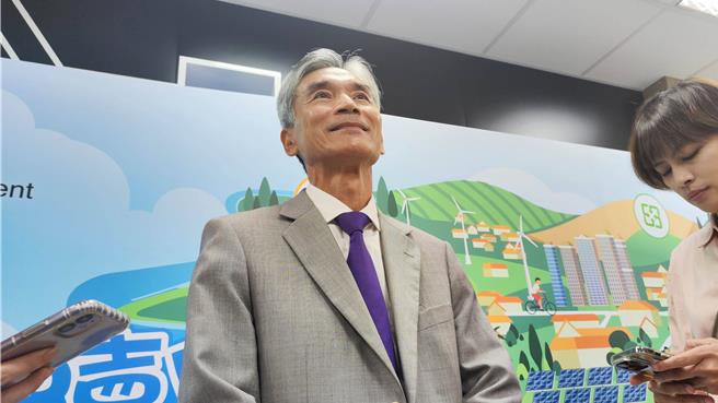 環境部部長薛富盛今天參與「低碳永續家園」活動。（林良齊攝）