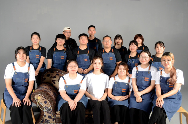 义守大学厨艺系运用营运实务课程，带领学子自己当家自主当老板，推出西式精致餐点，华丽登场。(照片/义守大学提供)