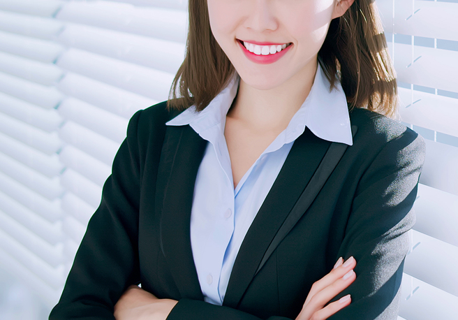 正妹曾被公司力捧当能干秘书，不料霸气女董却高喊自己看走眼，痛批对方连个公文都写不出来。（示意图／达志影像）