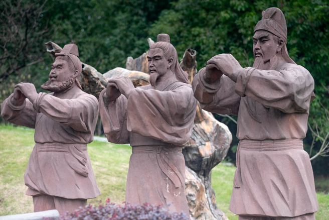 三国大将都喜欢留鬍鬚，他们认为蓄鬍比较有威严，若是嘴上无毛，还可能被嘲笑。(示意图/达志影像)