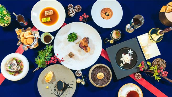 法国蓝带主厨李中煜打造兼具视觉与美味的法式圣诞飨宴，每套售价3680元加1成。(北投丽禧温泉酒店提供)