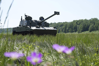 「莲花」空降自走炮 直射、曲射都OK