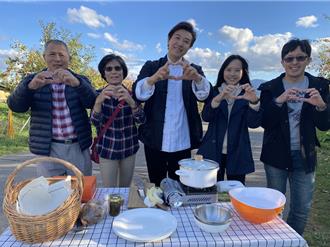 陳鴻赴日當親善大使  「貴夫人一口香」創意料理引轟動