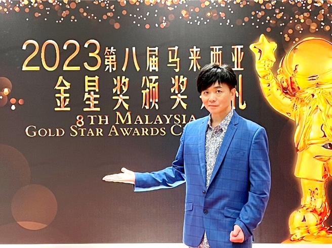 台语歌手张少风惊传中风，目前积极復健中。（张少风提供）