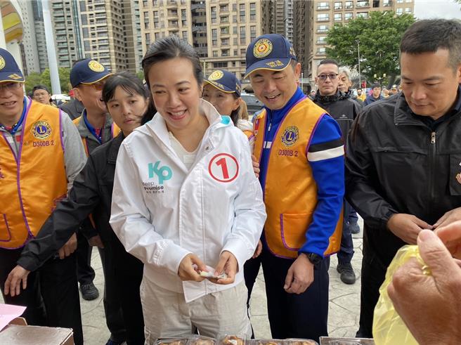 吳欣盈16日上午出席國際獅子會社服捐贈暨公益園遊會時，吳欣盈再批外交部失能、不當責。（高鈞麟攝）