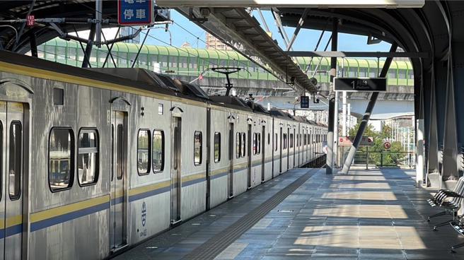 台中市北屯区松竹火车站发生少女掉落轨道意外。（民眾提供／冯惠宜台中传真）