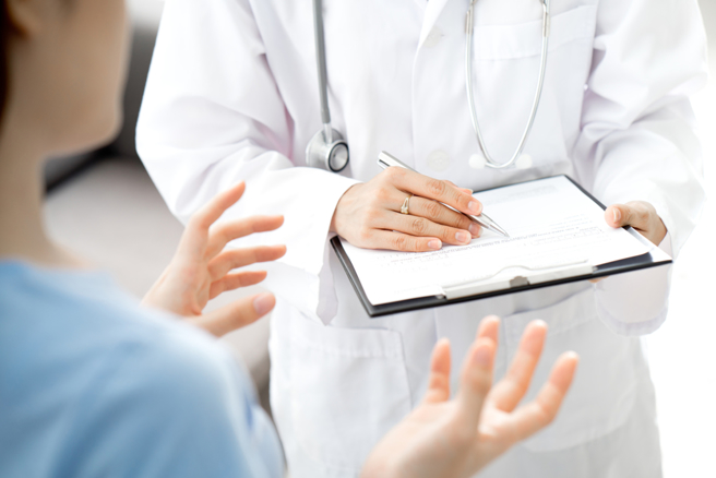 莎白、Eric公开美国急诊费用。（图／shutterstock）