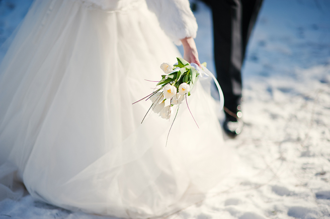 婚宴遇大雪，賓客們就算白了頭仍淡定吃喜酒。（示意圖／達志影像）