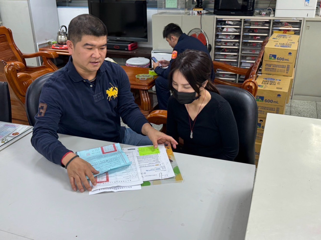 楊婦15年前一句「以後不用再照顧我了」，女兒再見母親已是天人永隔。（圖 / 板橋警分局提供）