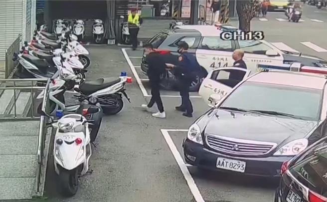 全案依詐欺、洗錢防制法及組織犯罪條例通緝移請新北地方檢察署偵辦，後續陳男遭裁定羈押。（新北市土城警分局提供／劉瑋晴新北傳真）