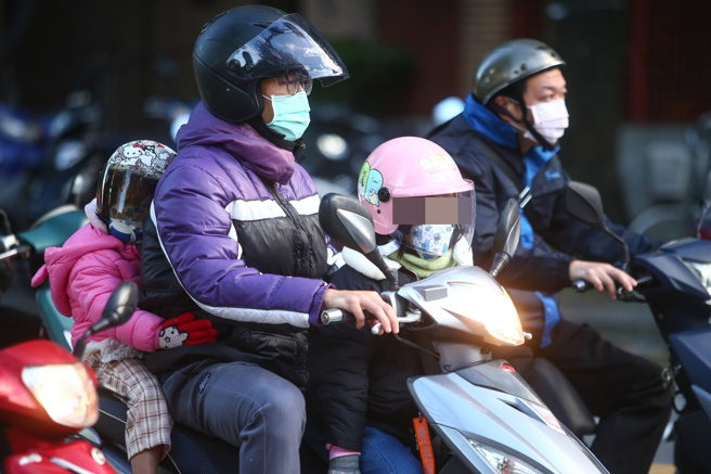 多数人表示，骑车最重要的是防风。（图／示意图，记者邓博仁摄影）