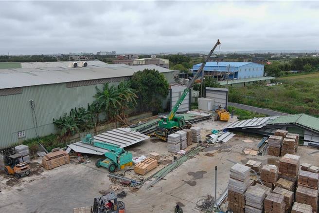 農地違建拆除夷為平地。（都發局提供／蔡依珍桃園傳真）