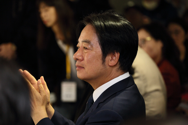 副总统兼民进党总统候选人赖清德（中）。（资料照,张铠乙摄）