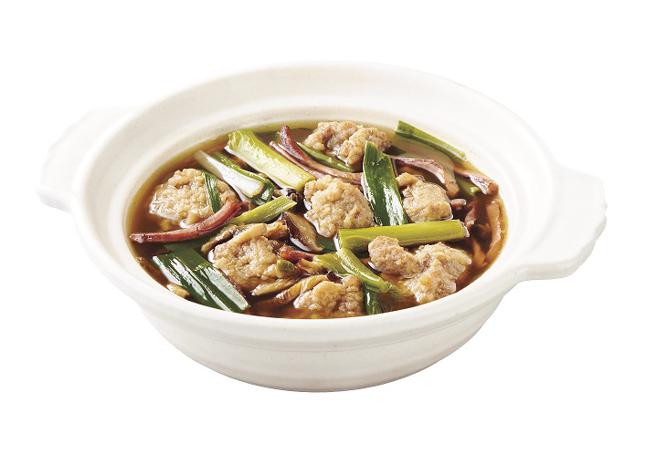 大润发阿嬷ㄟ办桌菜正宗鱿鱼螺肉蒜，原价498元，买1送1单件249元。（大润发提供）