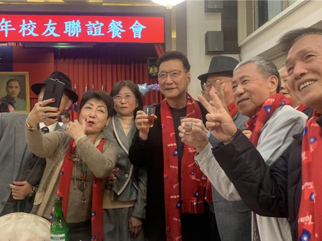 国民党副总统候选人赵少康今出席国防医学院北区校友会。（张薷摄）