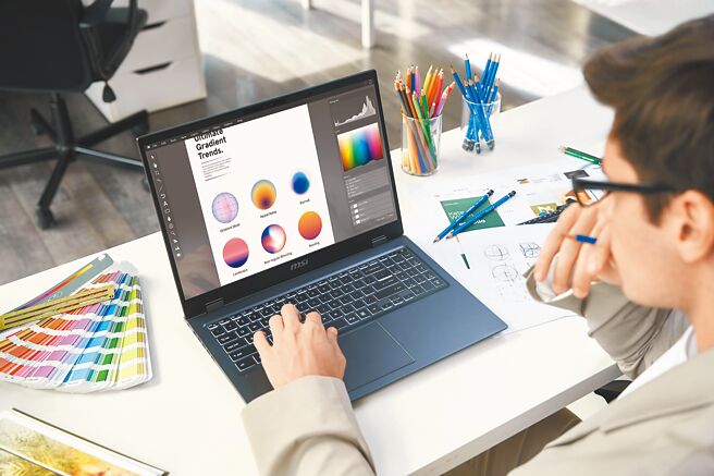 微星的Prestige 16 AI商务笔电面板以16：10黄金比例打造，为使用者带来舒适的视觉体验。（MSI提供）