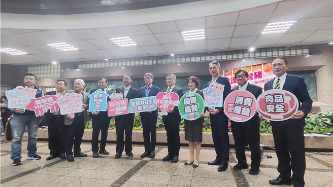 农业部兽医研究所（兽医研究所）近日于大陆入境旅客携入的猪肉制品中检出新基因重组型非洲猪瘟病毒，外界急吁应加强防检疫。（林良齐摄）