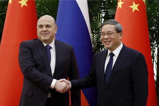 俄罗斯总理米舒斯京19日对北京进行工作访问，会见大陆国务院总理李强。（美联社）