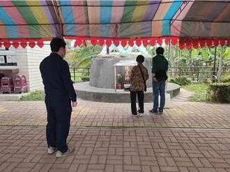 流落他鄉30多年找不到家...她病逝成無名骨灰罈 警界尋人高手找到了