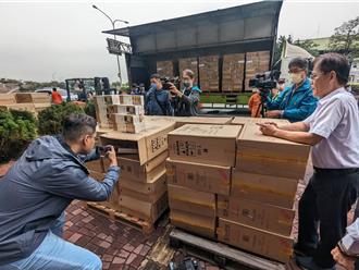 空貨櫃車胎壓有「貓膩」 港務警揪22萬包走私菸