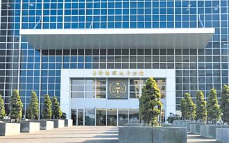 狼師性侵國中女 教室竟藏保險套