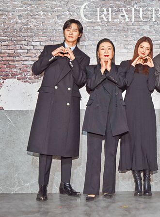 朴敘俊冷天淋雨 韓韶禧脖子抽筋