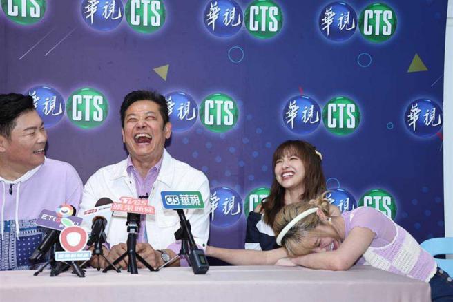 巫苡萱想低調談情，但經常抵擋不住徐乃麟的大爆料。（圖／報系資料照）