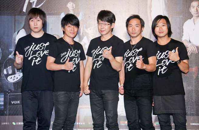 大陆执法人员透露判定五月天假唱有难度。（图／中时资料照片）